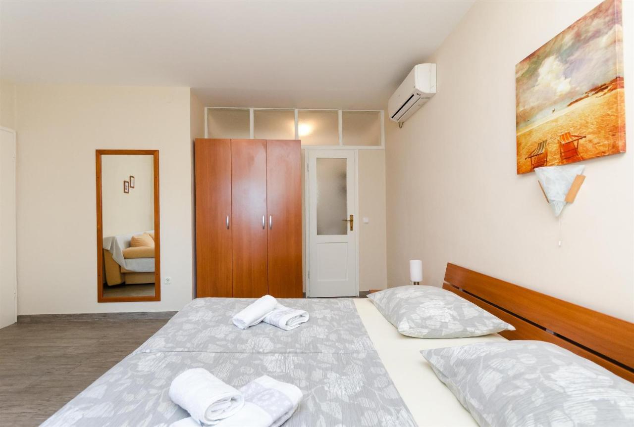 Apartments Marija Mundanije Экстерьер фото