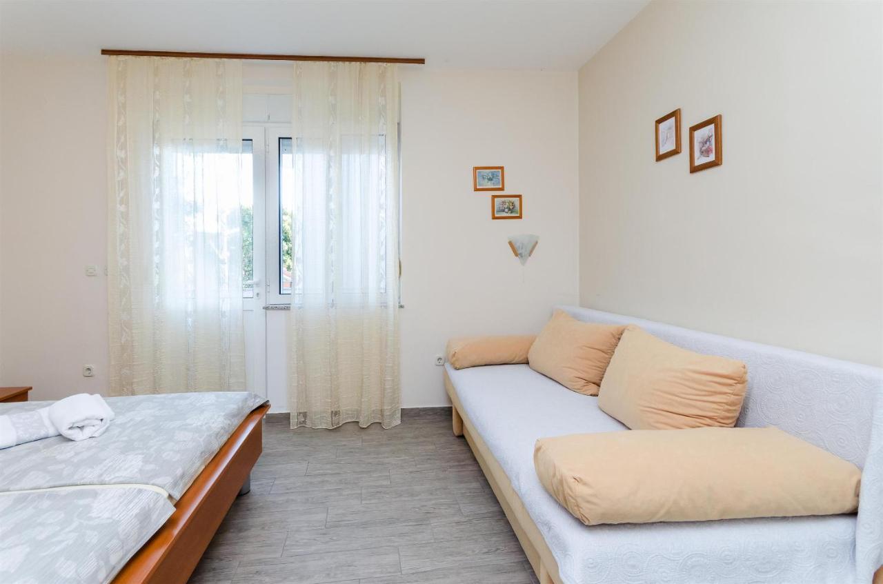 Apartments Marija Mundanije Экстерьер фото