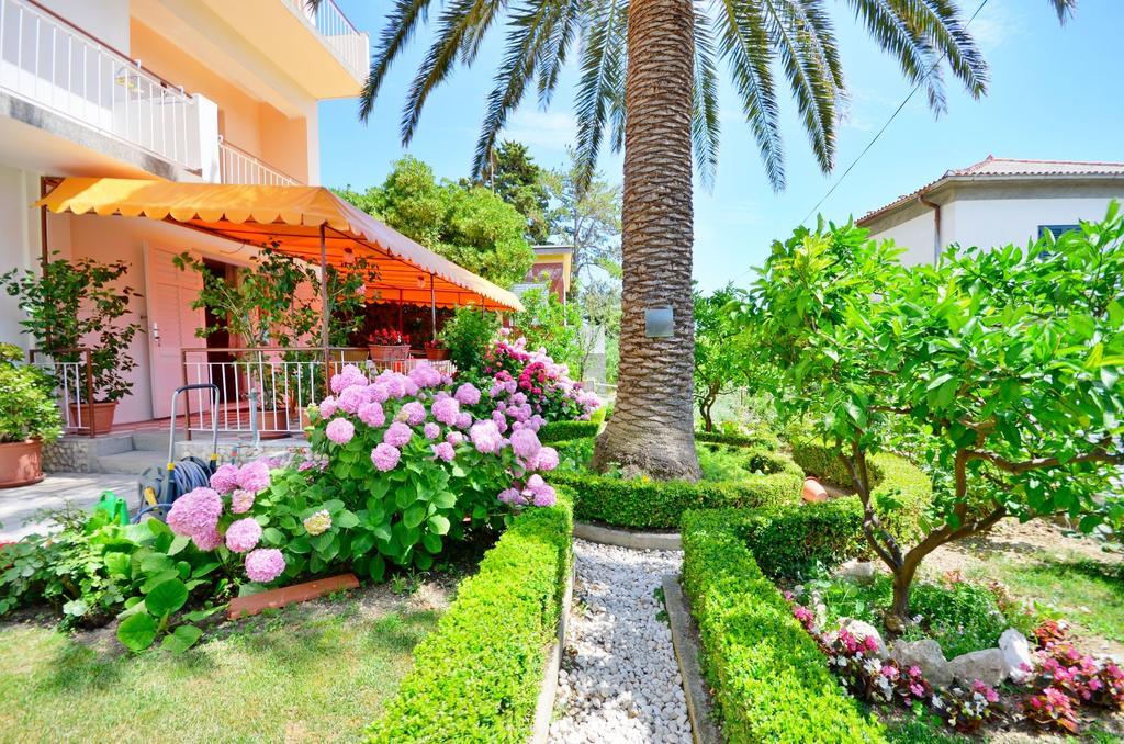 Apartments Marija Mundanije Экстерьер фото